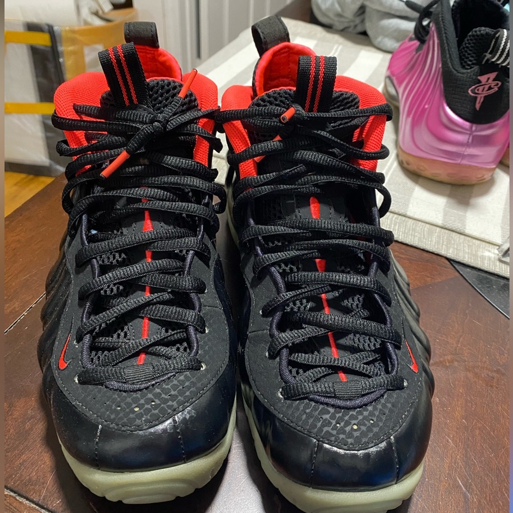 2014 Air foamposite pro Yeezy used but and very good condition no box  size 10